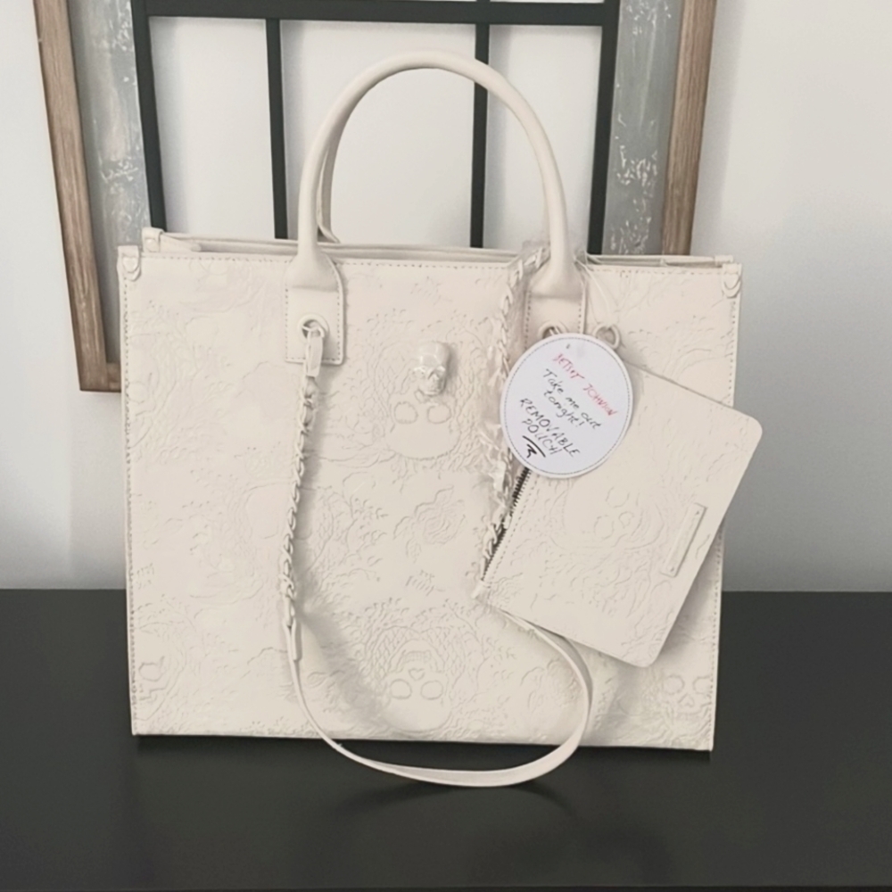 Gorgeous Betsey Johnson Skull Embossed Tote + Wristlet Set – New with Tags